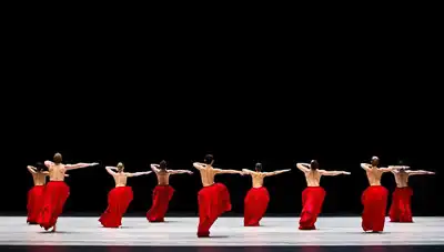 Recensie - The Norwegian National Ballet danst een retrospectief van  Jiri  Kylian (2)