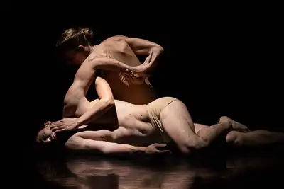 Recensie – Scapino Ballet Rotterdam: Anima Obscura