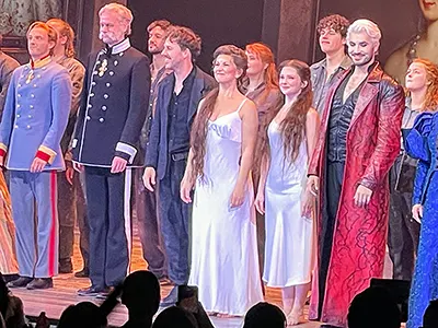 Recensie Ann Van den Broeck beleeft weergaloze première als Elisabeth