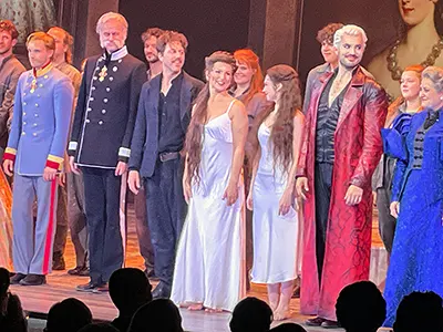Recensie Ann Van den Broeck beleeft weergaloze première als Elisabeth