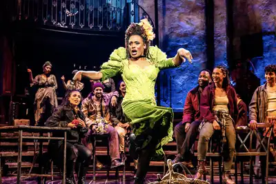 Recensie Liefde in de onderwereld: Hadestown verovert Carré